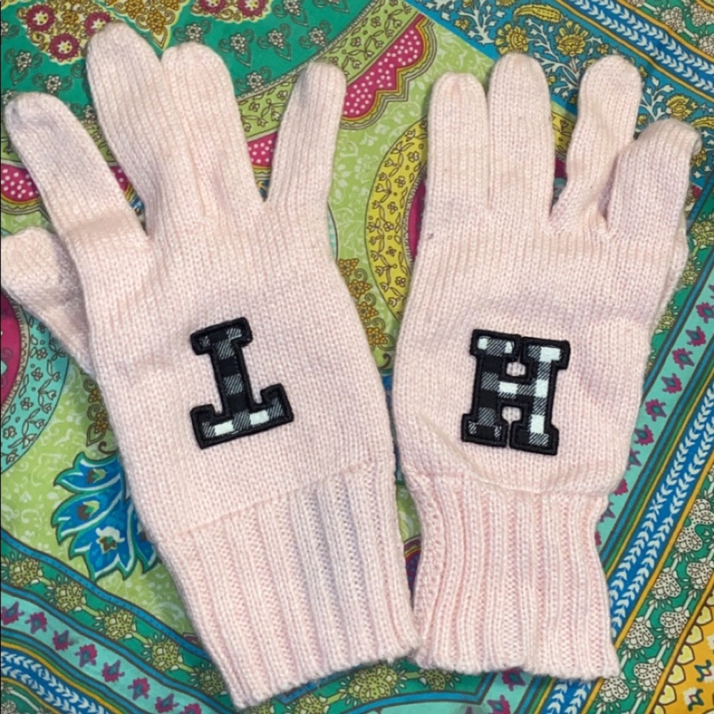 Tommy Hilfiger gloves